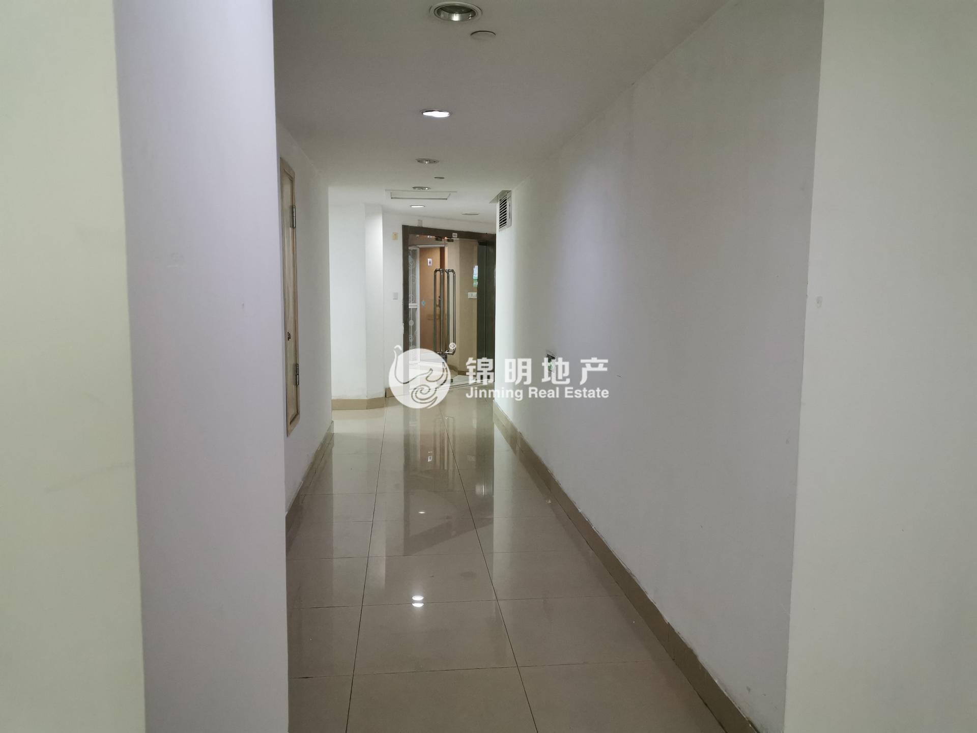 光新浦发广场385平米写字楼出租